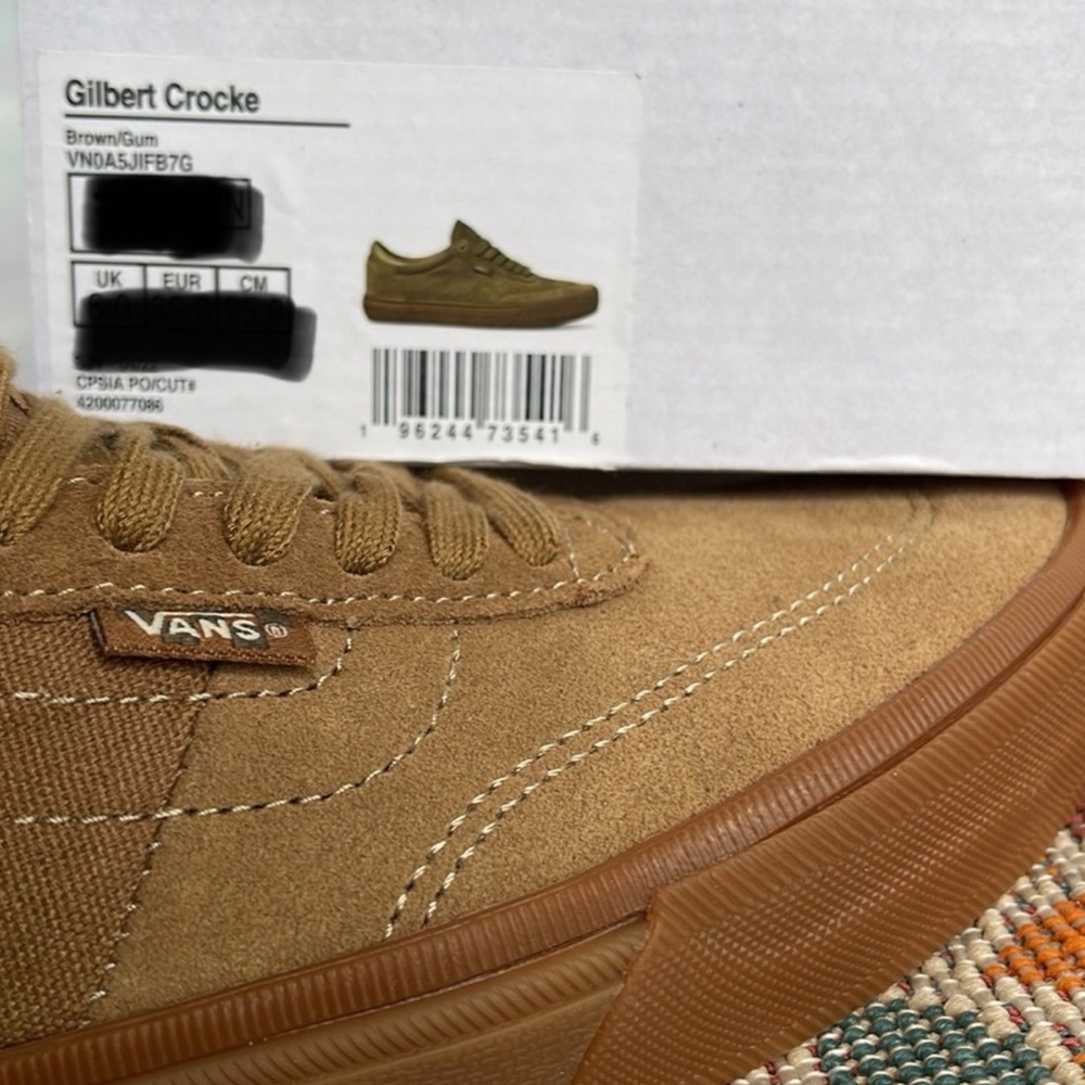 Vans WMNS Gilbert Crockett
Brown/Gum
VN0A5JIFB7G
Sneakers - Picture 16 of 16